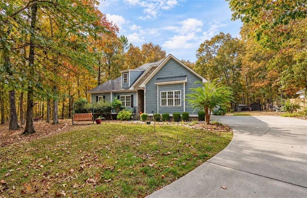 16 Fieldstone Drive