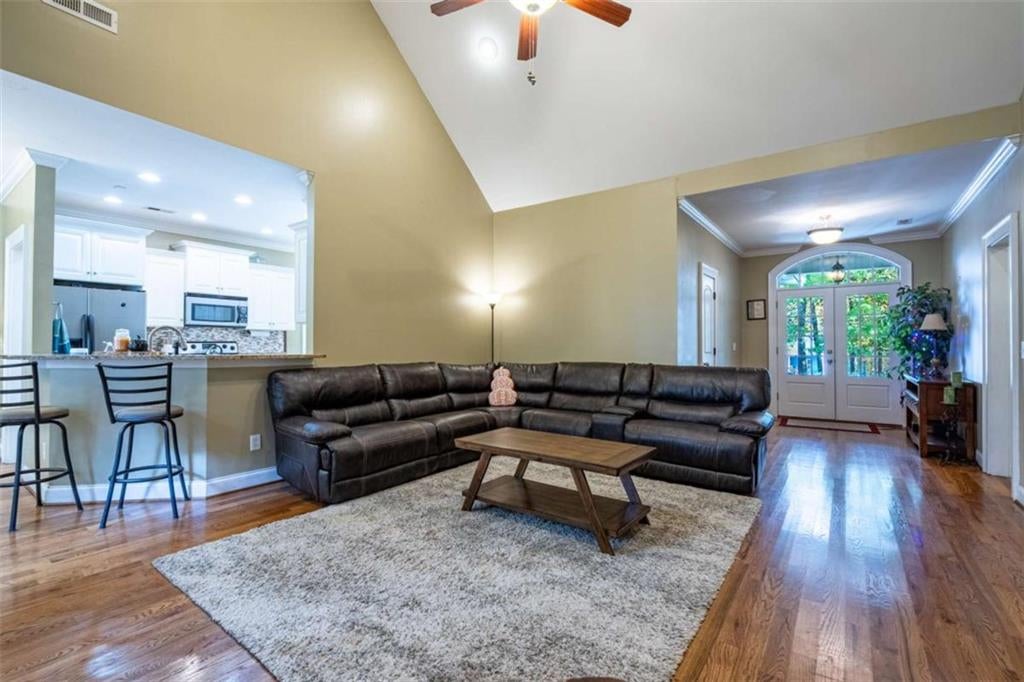 16 Fieldstone Drive