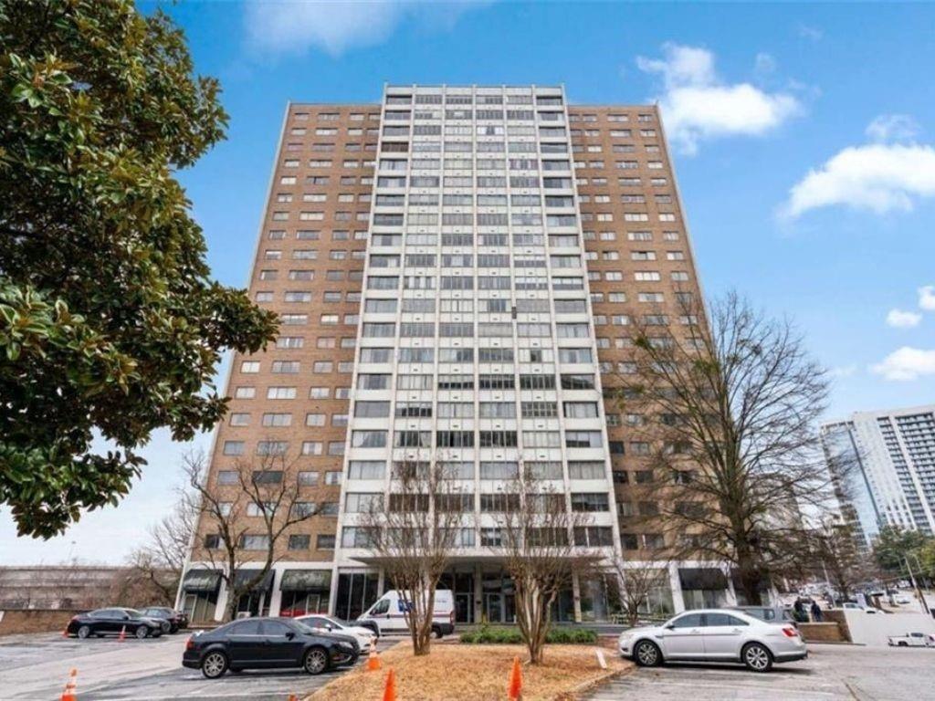 215 Piedmont Avenue NE 702