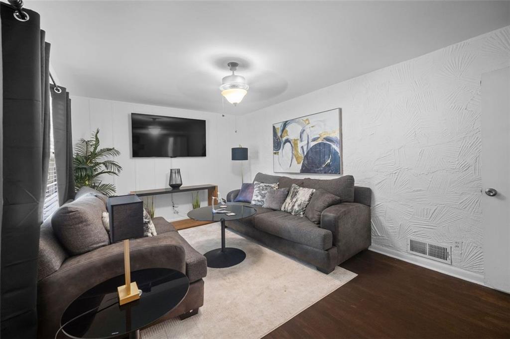 3464 NAVAHO Trail SE