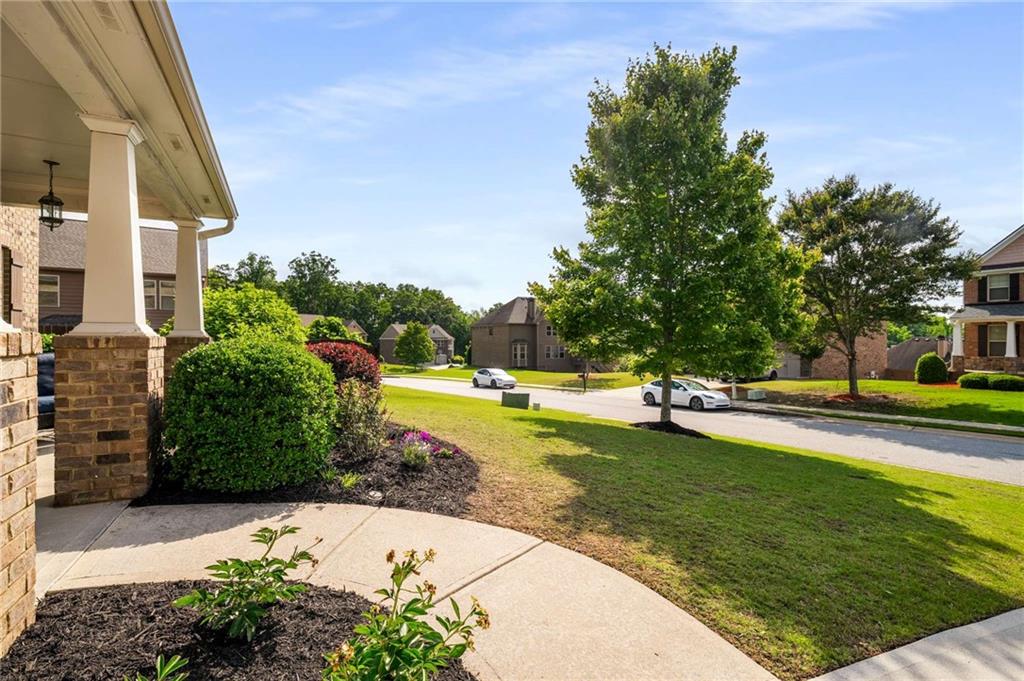 1520 Gallant Fox Lane