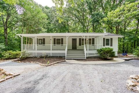 Single Family Residence in Dallas GA 283 Seals Road.jpg