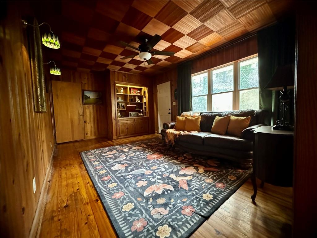 103 White Circle, Rockmart, Georgia image 12