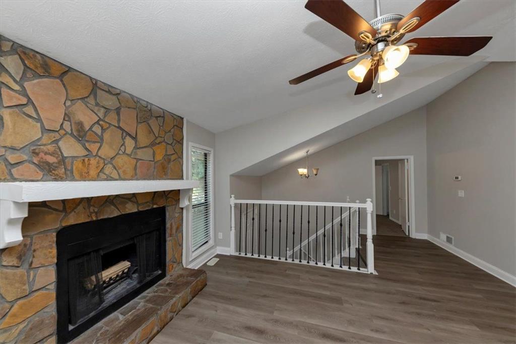 2780 CREEKWOOD Lane