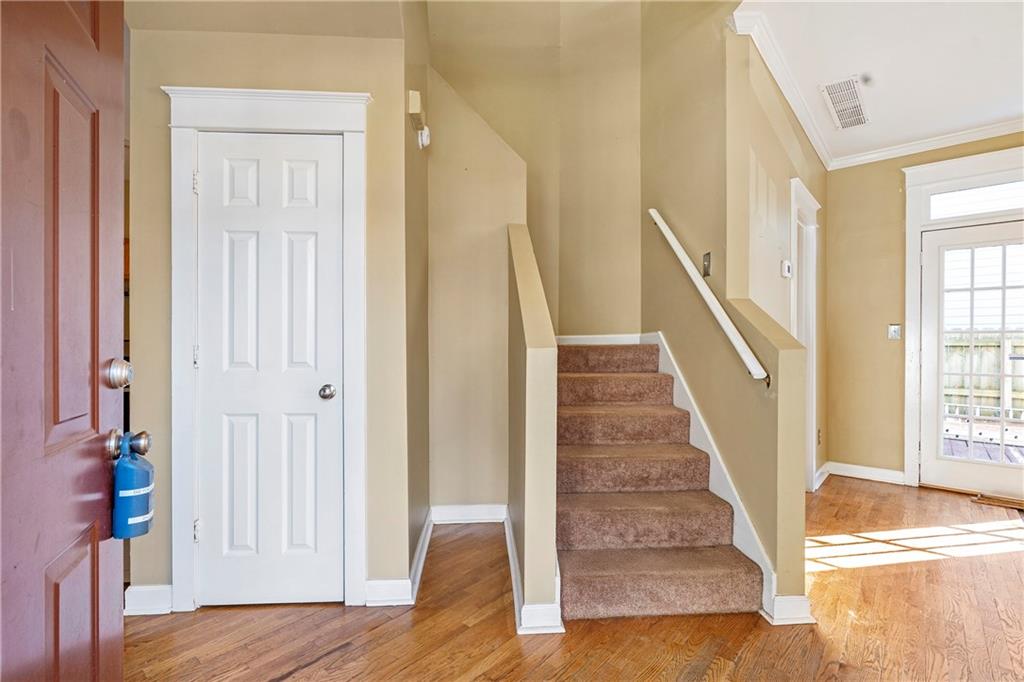 320 Harden Street SE