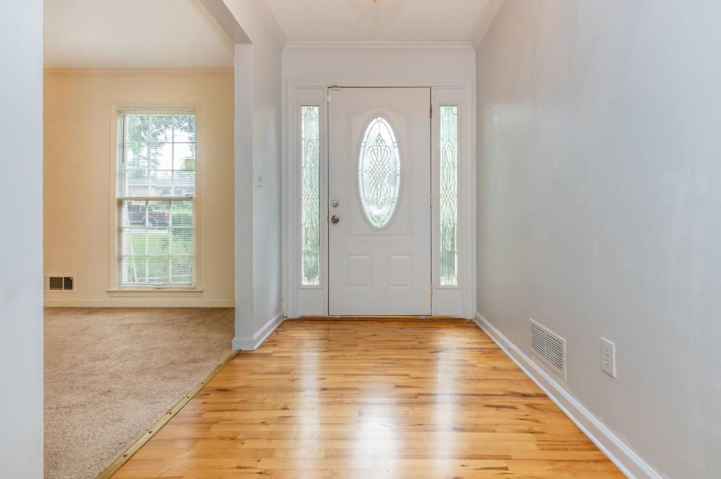 4043 Casa Loma Drive