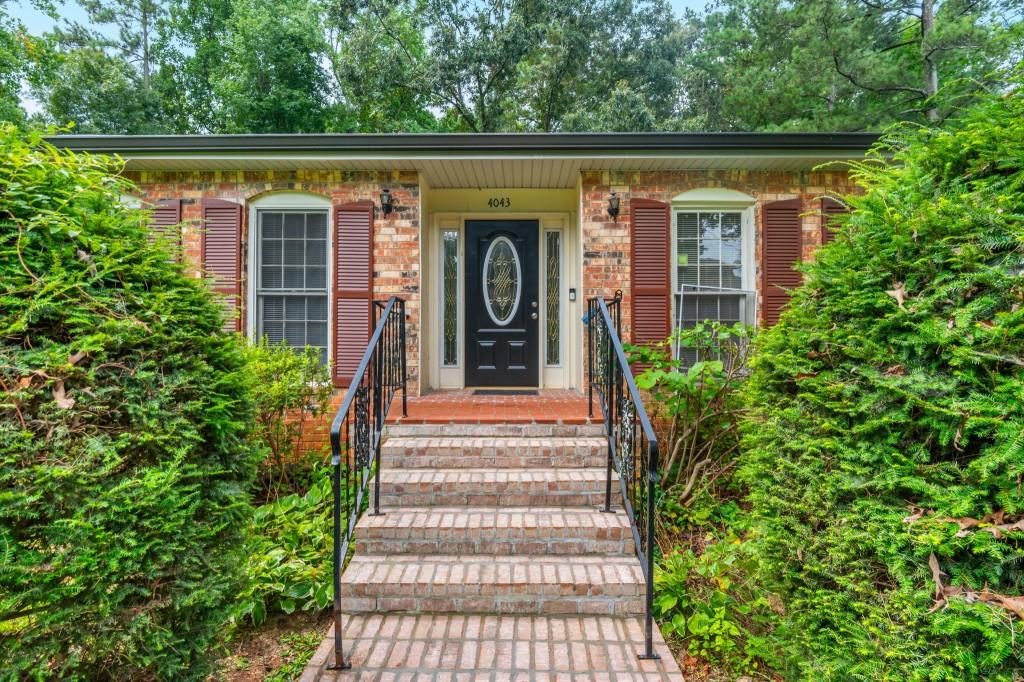 4043 Casa Loma Drive