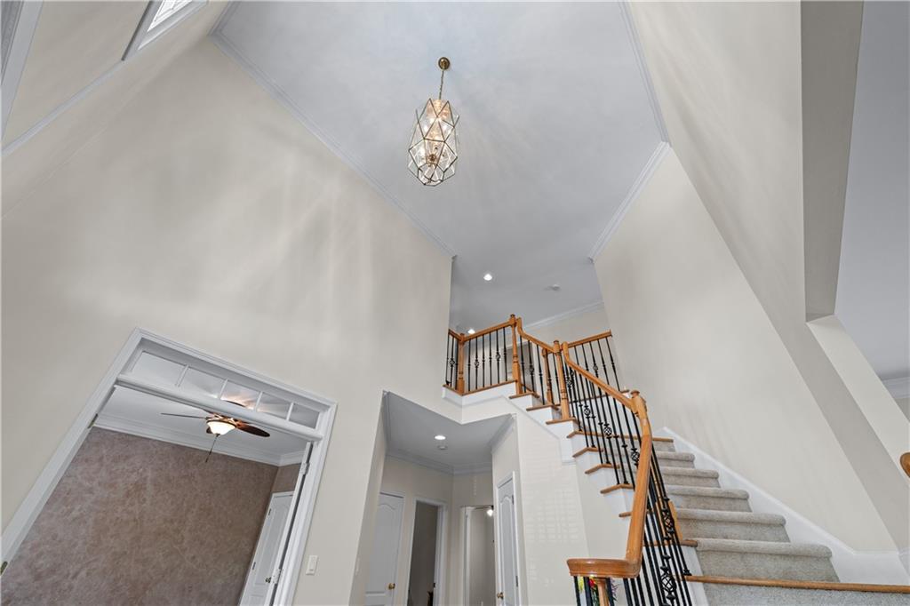 4035 Regal Oaks Drive, Suwanee, Georgia image 9