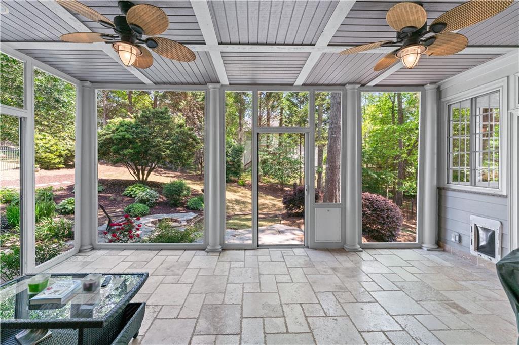 4035 Regal Oaks Drive, Suwanee, Georgia image 28