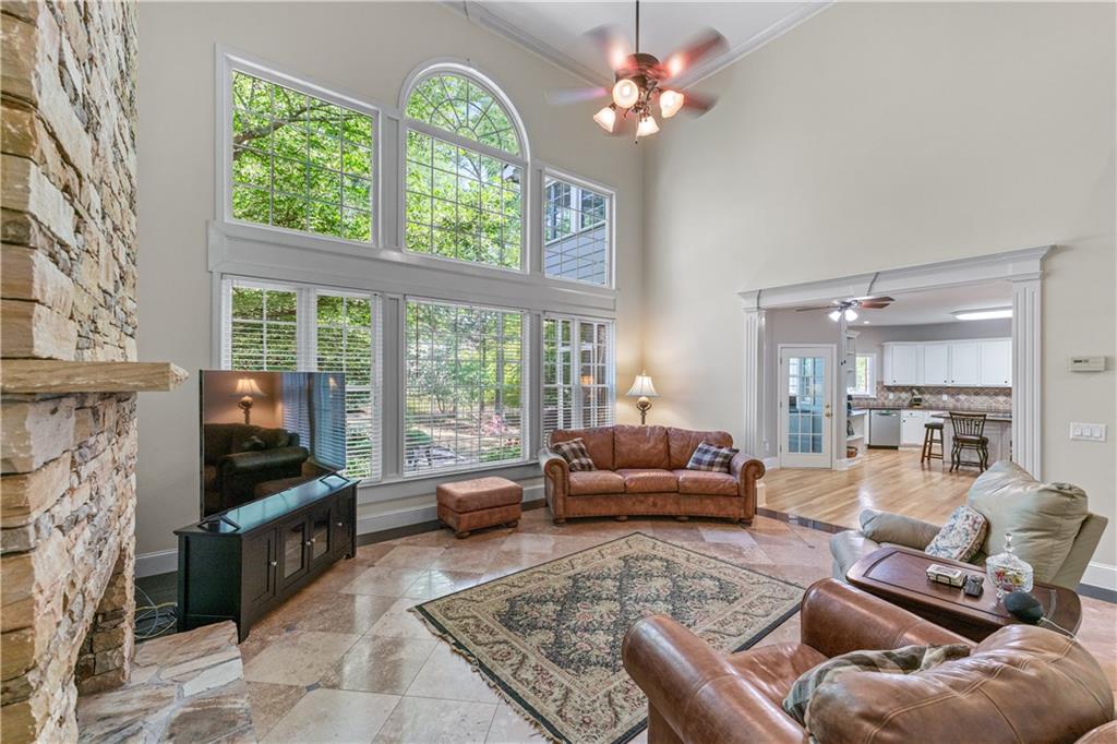 4035 Regal Oaks Drive, Suwanee, Georgia image 23