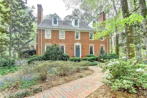 5884 Hammersmith Road Stone Mountain GA 30087