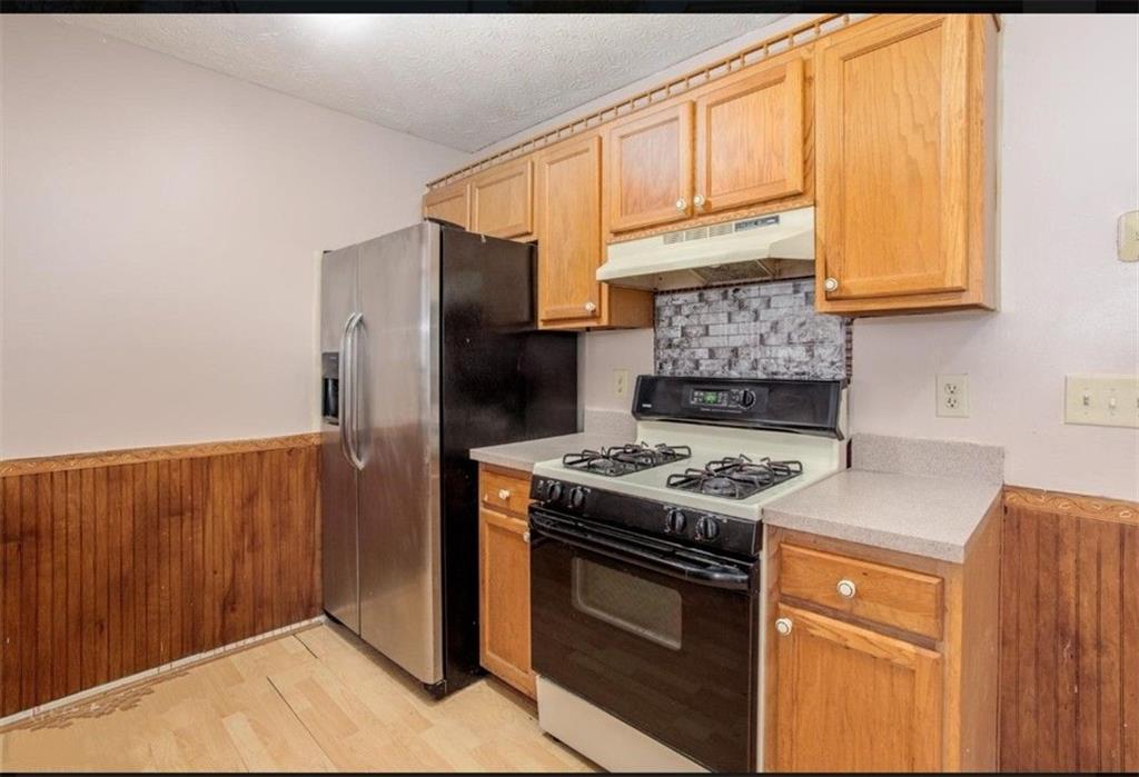 602 PINE TREE Trail