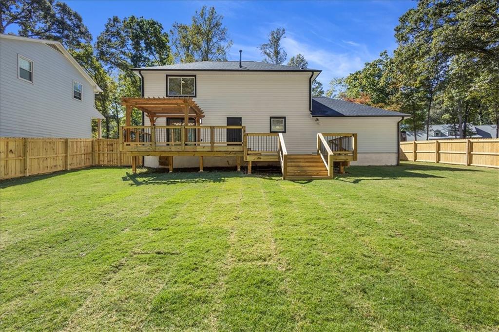 301 Larkspur