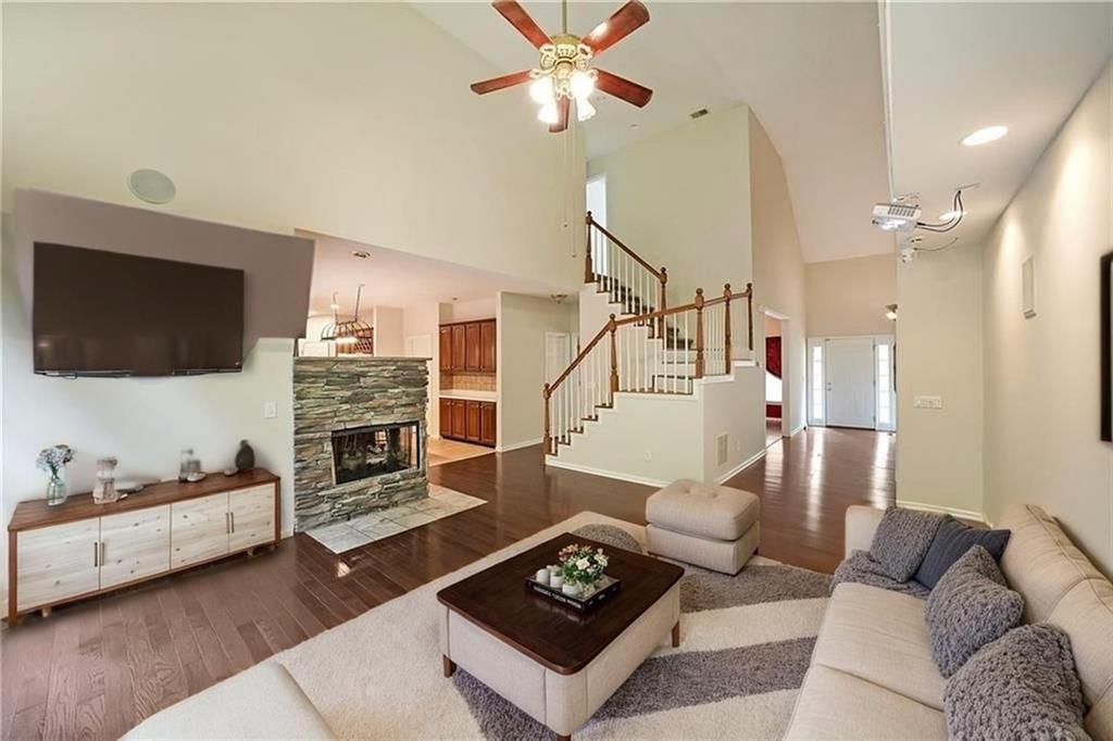 3265 Greenhill Court