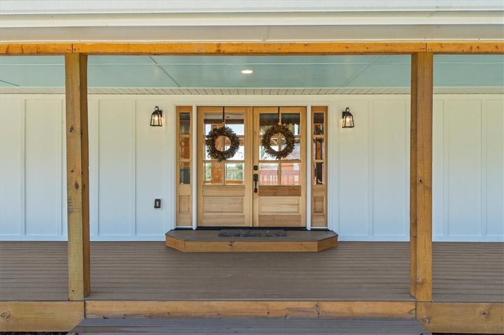 Lake Lanier w/ Acreage + Dock - Residential