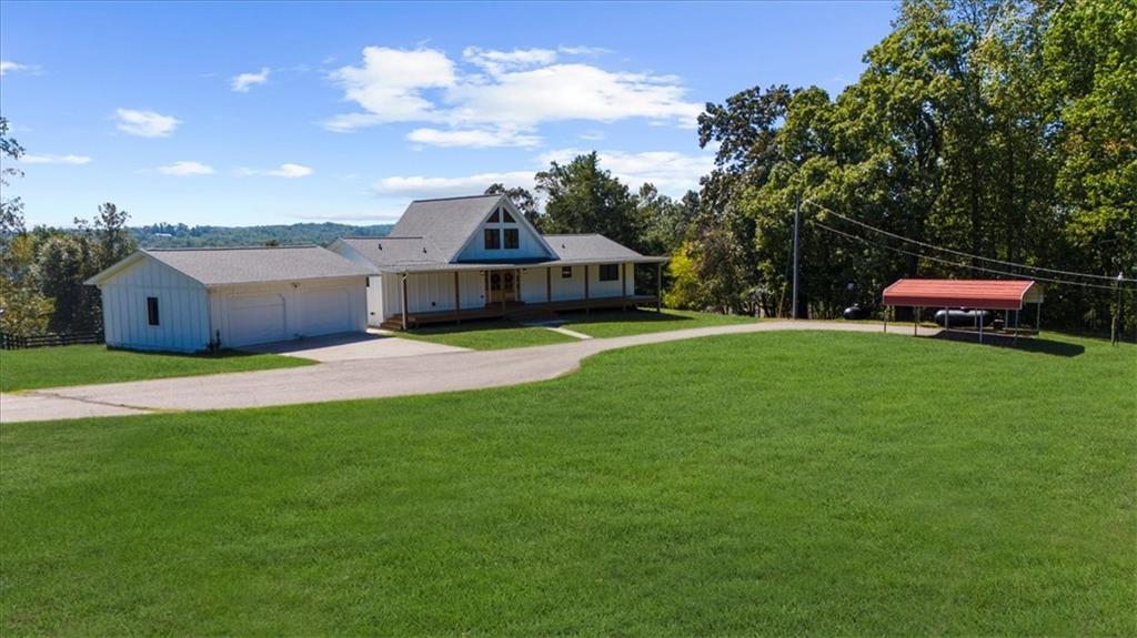 Lake Lanier w/ Acreage + Dock - Residential