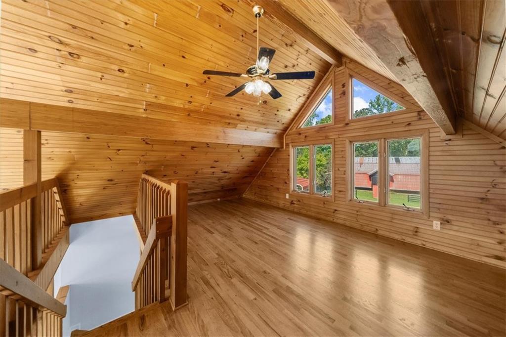 Lake Lanier w/ Acreage + Dock - Residential