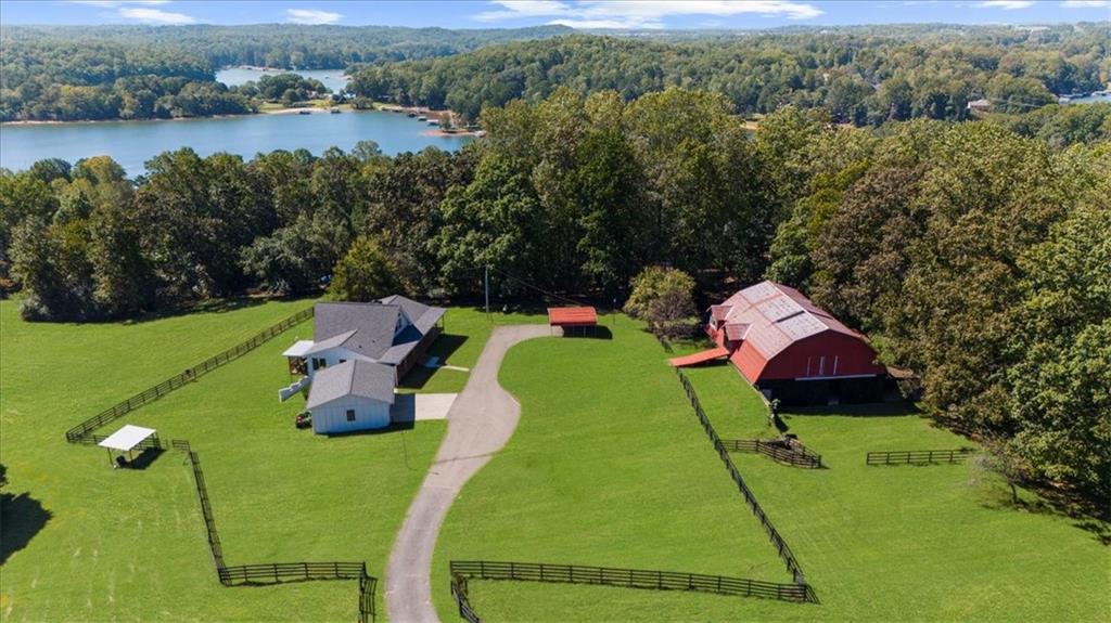 Lake Lanier w/ Acreage + Dock - Residential