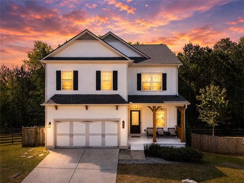 Homes For Sale - 124 Cummings Court<br/> Ball Ground, GA 30107