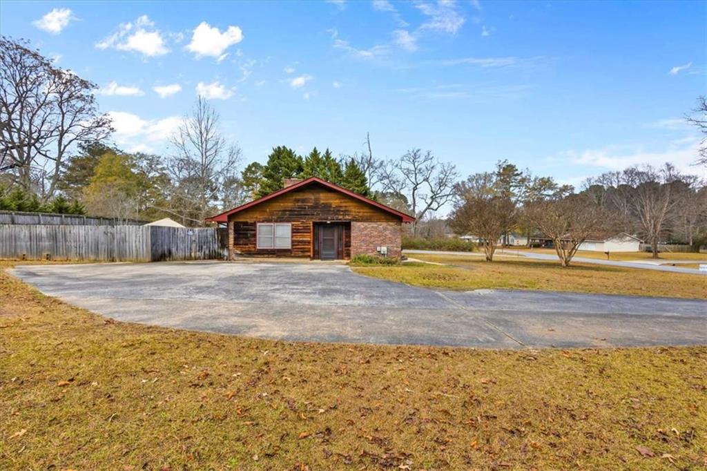 202 Ridgewood Road