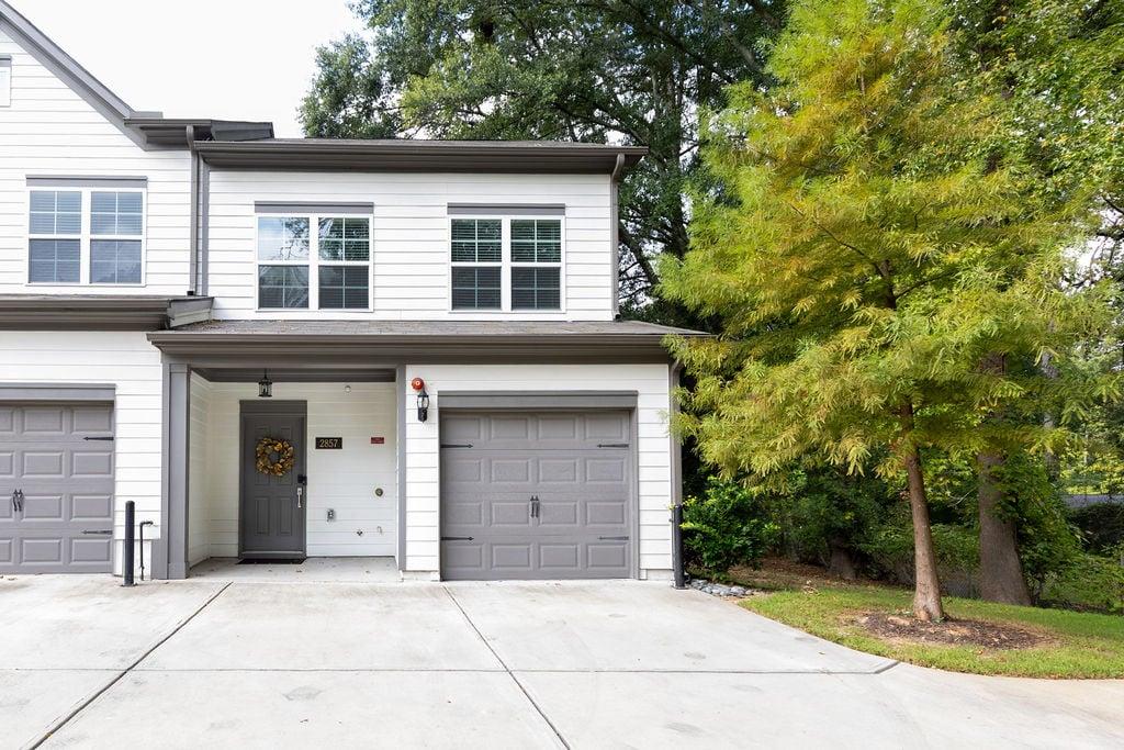 2857 Regal Park NW