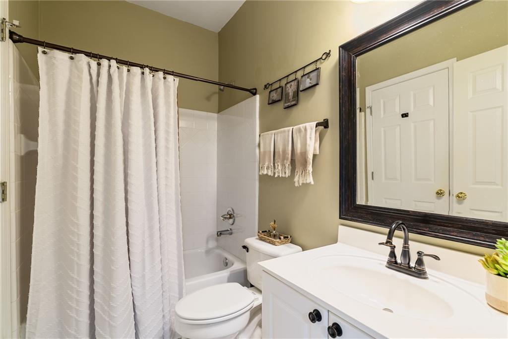 6695 Buckingham Circle, Cumming, Georgia image 25