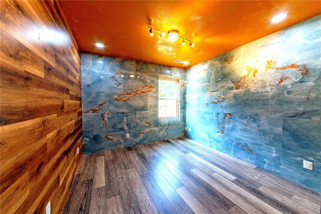 4850 Roseman Trail