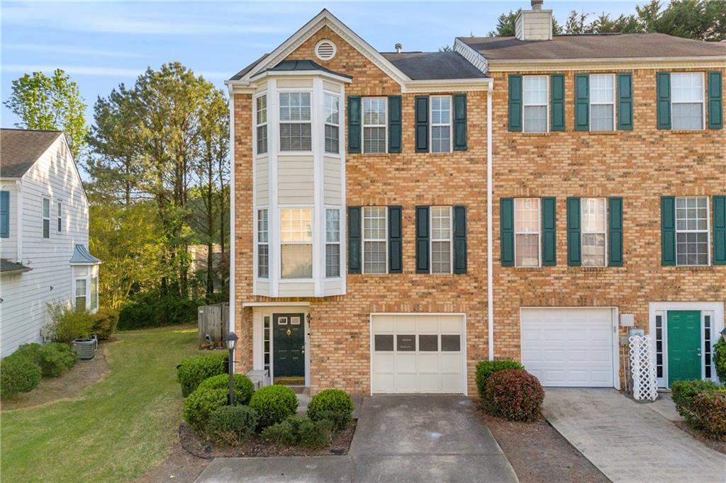 4366 Thorngate Lane, Acworth, Georgia image 1