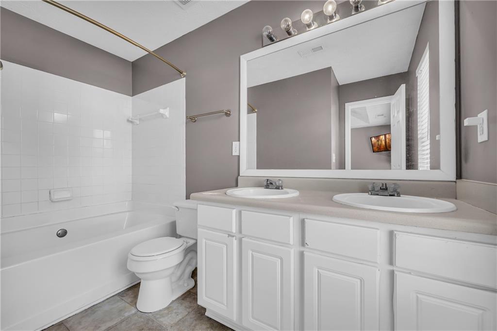 4366 Thorngate Lane, Acworth, Georgia image 21