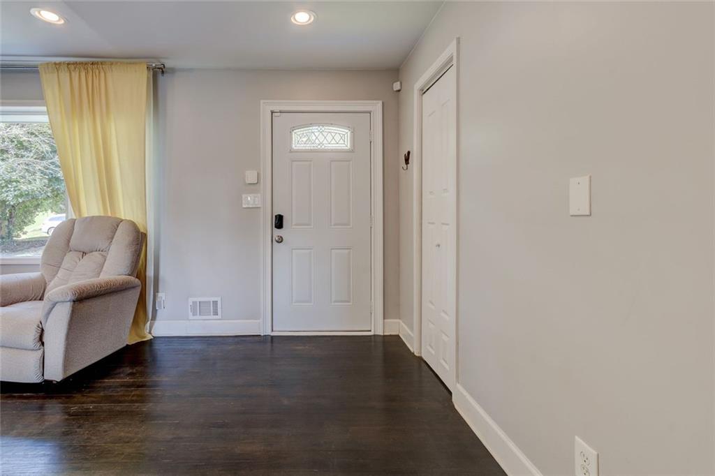 1848 Winthrop Drive SE