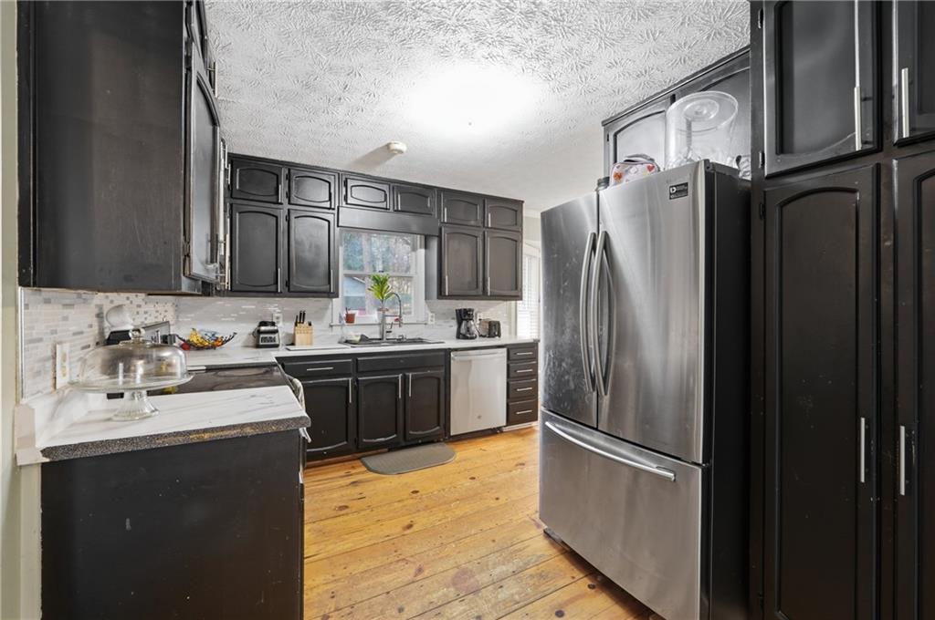 93 Gloster Road SW