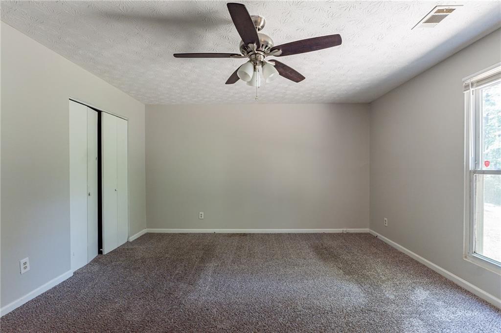 5326 Rocky Pine Drive, Lithonia, Georgia image 13