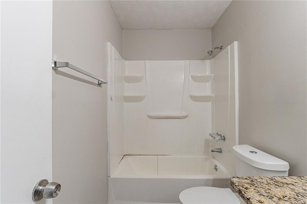 5326 Rocky Pine Drive, Lithonia, Georgia image 15