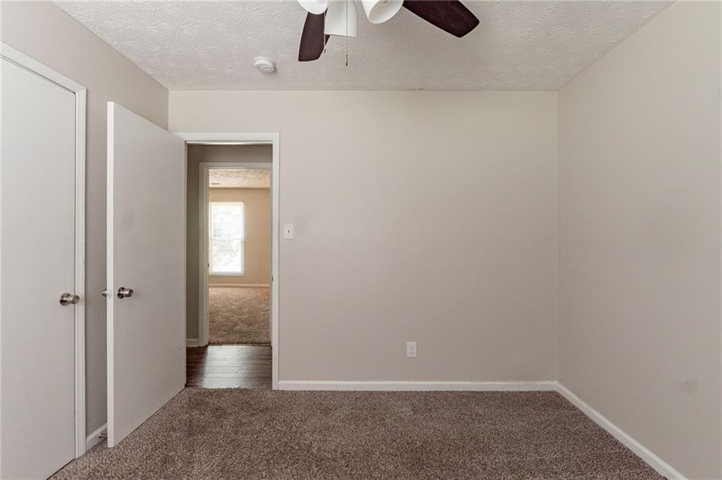 5326 Rocky Pine Drive, Lithonia, Georgia image 9