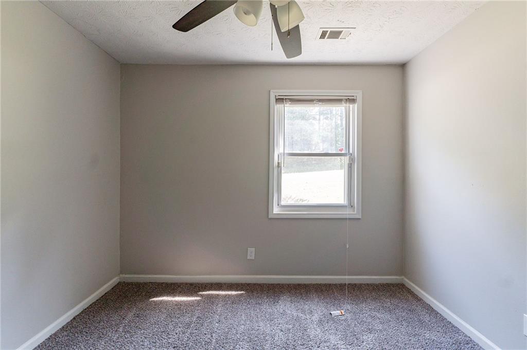 5326 Rocky Pine Drive, Lithonia, Georgia image 10