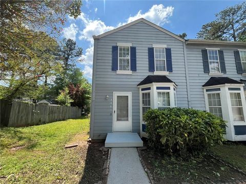 Townhouse For Sale - 3461 Kingswood Run<br/> Decatur, GA 30034
