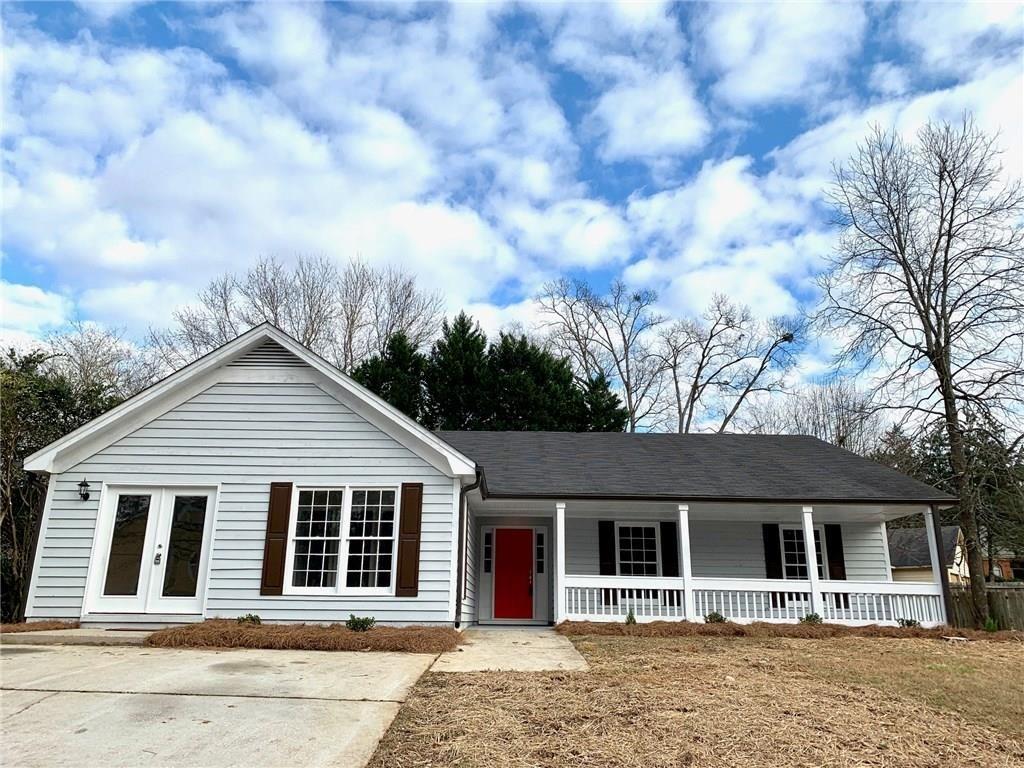 WOW! GORGEOUS FULLY RENOVATED GEM IN VERY QUIET NEIGHBORHOOD *NO EXPENSE SPARED IN MAKING THIS THE ABSOLUTE MODEL HOME *NEW PAINT *ALL NEW FLOORING THROUGHOUT *NEW KITCHEN WITH ALL NEW CABINETS, QUARTZ COUNTERTOPS, & HIGH END APPLIANCES *ALL BATHROOMS WITH NEW TOILETS & NEW VANITIES WITH QUARTZ TOPS *ALL NEW UPGRADED LIGHT FIXTURES *VERY HIGH END FINISHES *ALL NEW WINDOWS *NEW HVAC SYSTEM *NEW HOT WATER HEATER *PRIVATE BACKYARD
PROPERTY COMES WITH ALL APPLIANCES YOU COULD NEED TO START YOUR LIFE!
MUST SEE, MUST BUY!