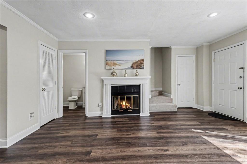 161 Holcomb Ferry Road