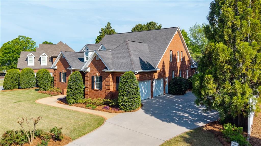 203 Laurel Creek Road SE