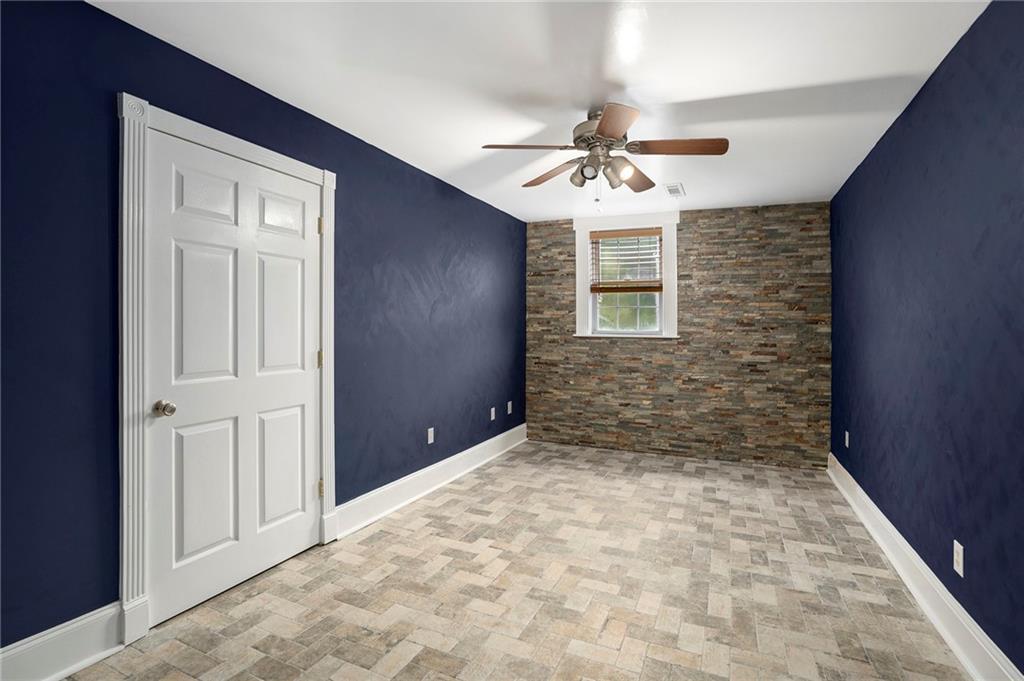 5732 Falls View Drive, Buford, Georgia image 17
