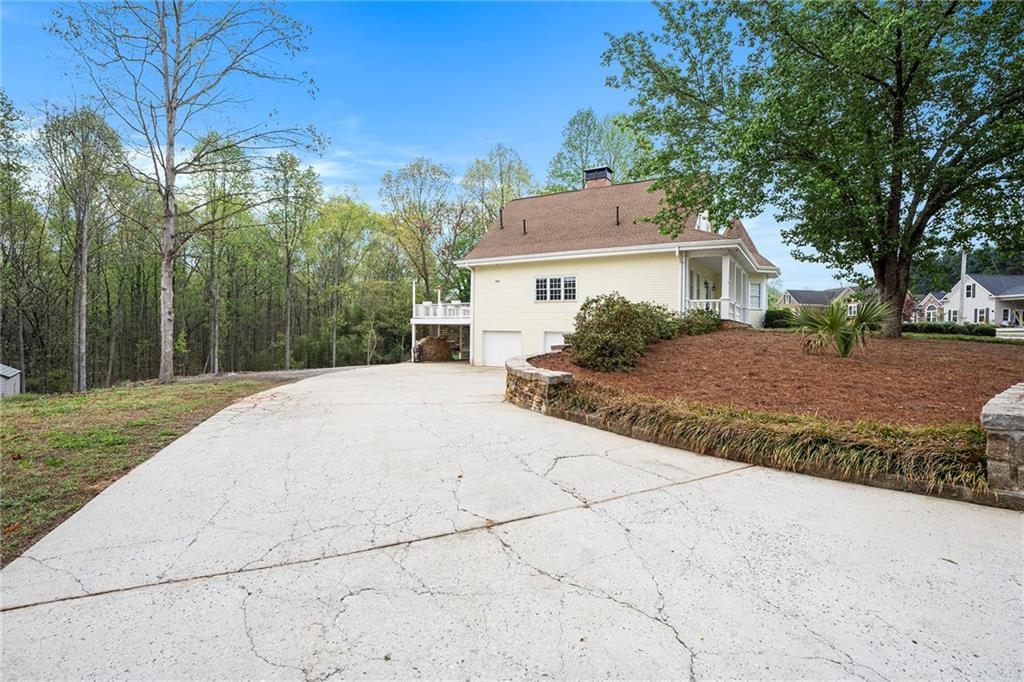 5732 Falls View Drive, Buford, Georgia image 26