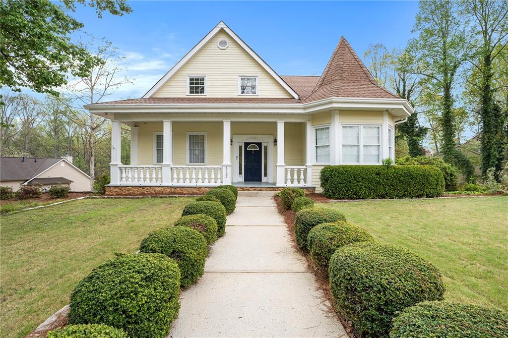 5732 Falls View Drive, Buford, Georgia image 1