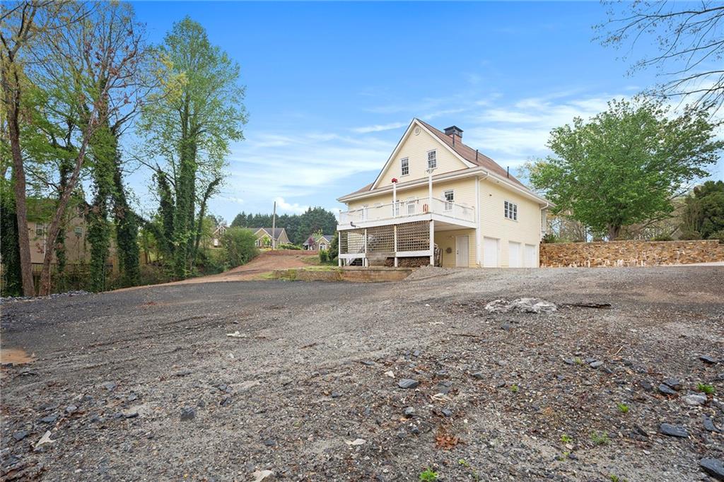 5732 Falls View Drive, Buford, Georgia image 28