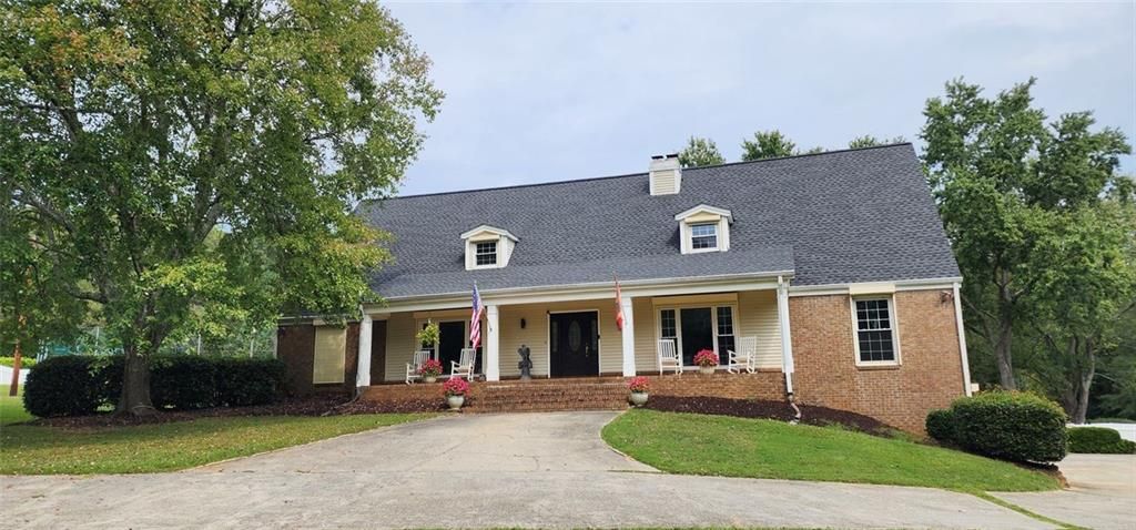 Photo of 240 Smithstone Path, Fayetteville, GA 30214 (MLS # 7704717)