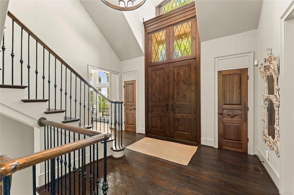 581 Pine Valley Road SE