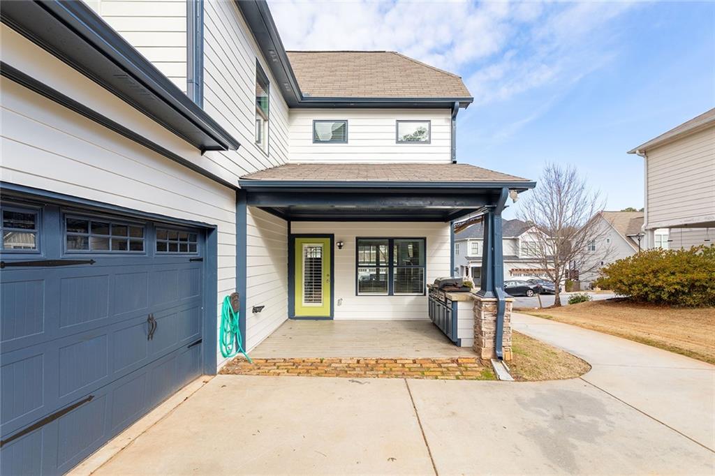 2687 Oak Leaf Place SE