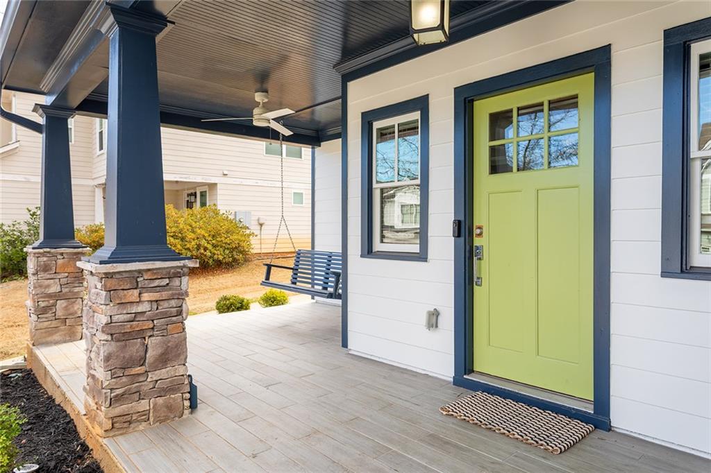 2687 Oak Leaf Place SE