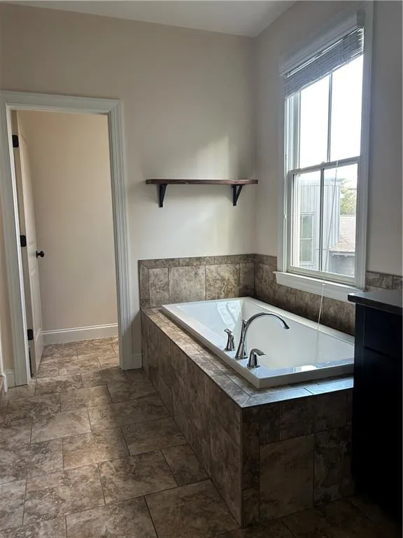 Atlanta, Georgia 30324, United States, 4 Bedrooms Bedrooms, ,4 BathroomsBathrooms,Residential,Coming Soon,218401