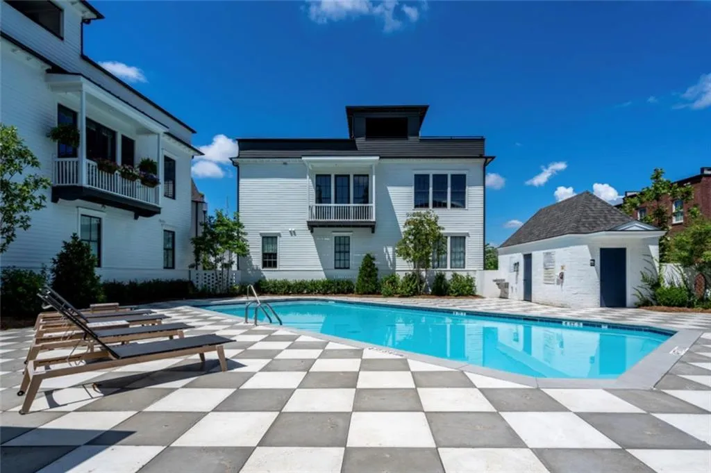 Atlanta, Georgia 30324, United States, 4 Bedrooms Bedrooms, ,4 BathroomsBathrooms,Residential,Coming Soon,218401