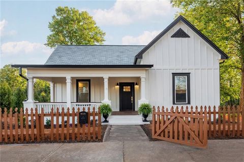Photo of 1129 Sanders Avenue SE, Atlanta, GA 30316 (MLS # 7711981)